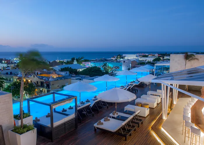The Fives Downtown Hotel & Residences, Curio Collection By Hilton